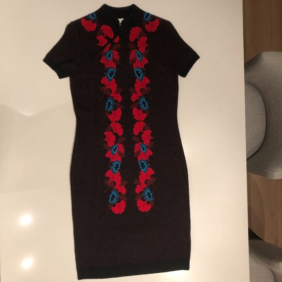 Shanghai Tang Gingko Cashmere + Wool Knit Dress in Black, Red, Blue Size EU M - Picture 2 of 14
